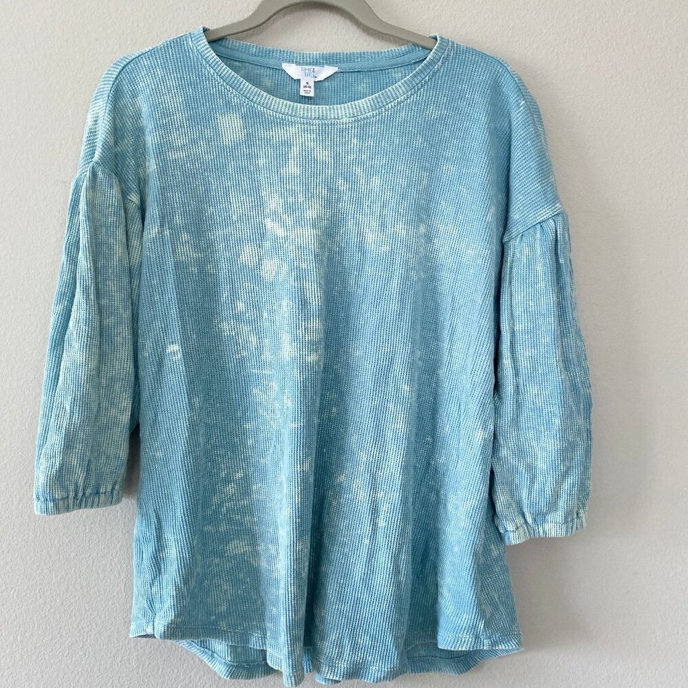 Time and Tru Crew Neck Shirt